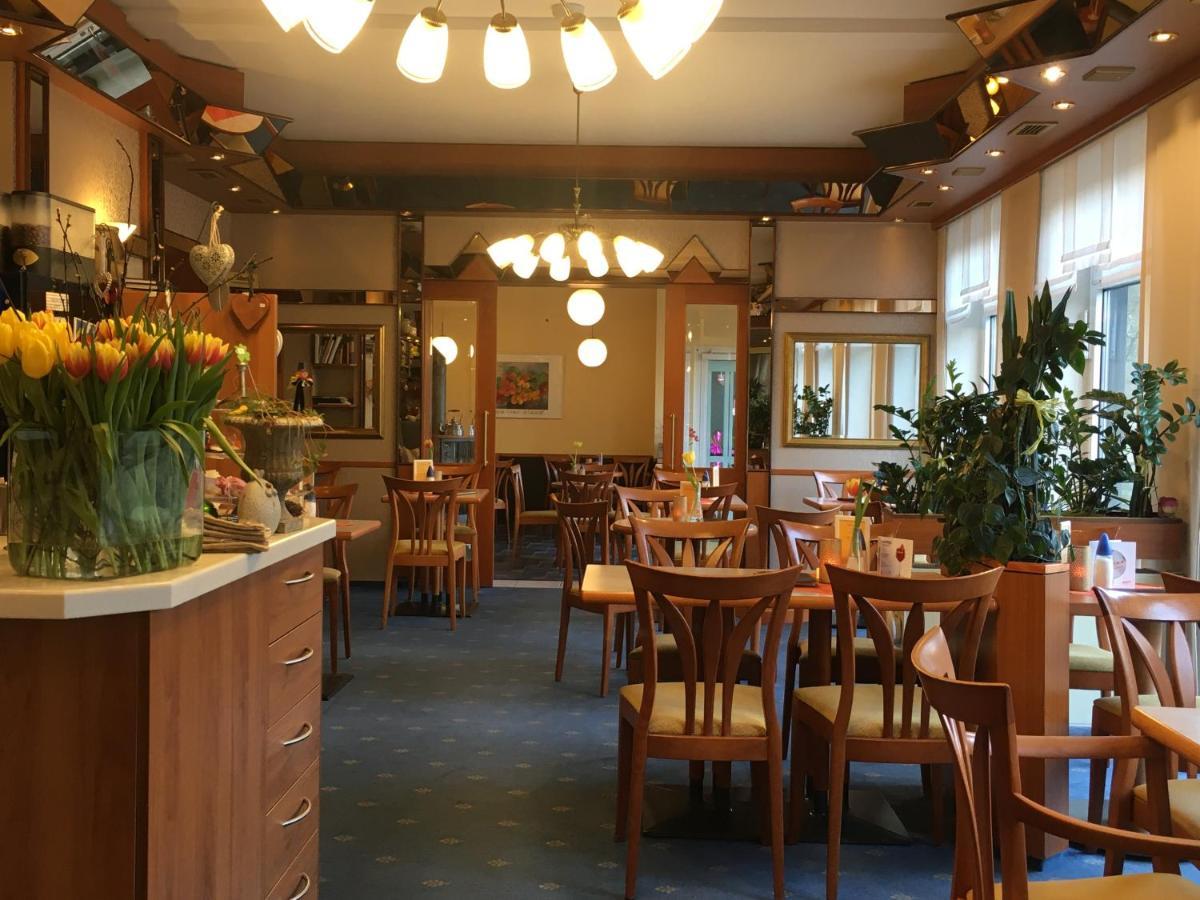 Cafe Feldmann & Pension باد سودين أليندورف المظهر الخارجي الصورة